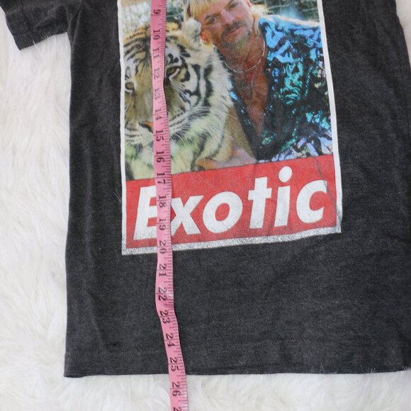 Dark Grey Joe Exotic from Tiger King T-Shirt - Size XS - Picture 9 of 11